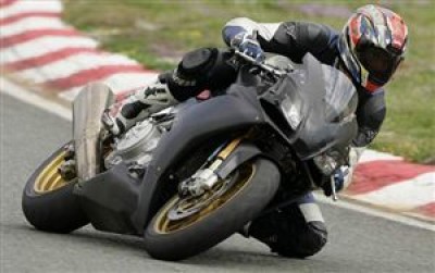 Aprilia RSV4 road bike1.jpg