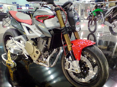 Benelli2_04.jpg