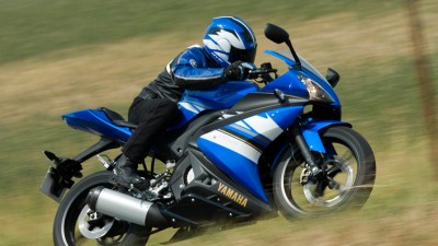 2008-YZF-R125-action-03_tcm26-208768.jpg
