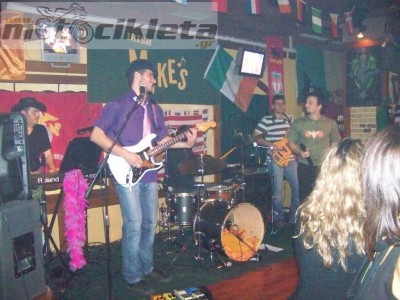 06.JPG