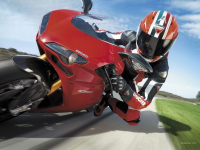 Ducati_1098_2007_01_1152x864.jpg